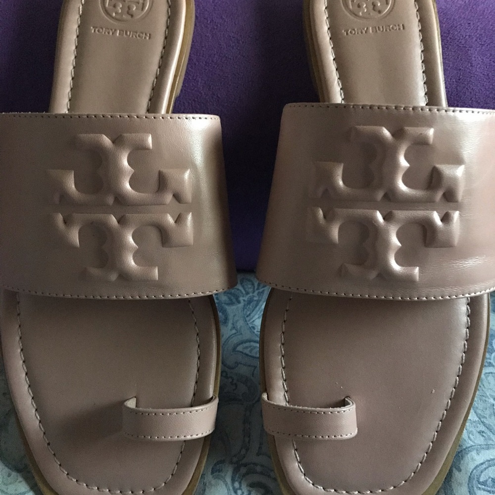 Moon Pink Tory Burch Sandles
